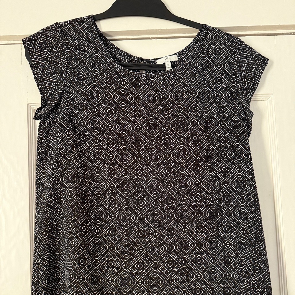 Joie B&W Pattern Short Sleeve Silk Blouse